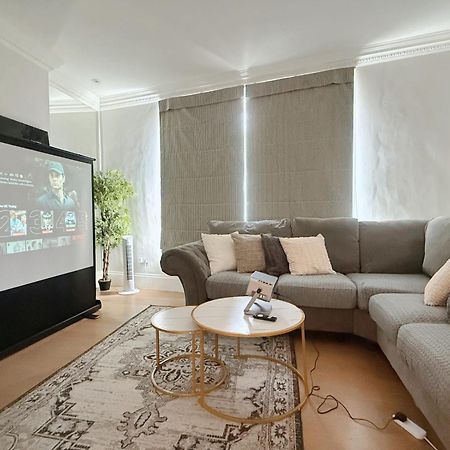 Spacious And Cosy 3Brs 5F House In Heart Of ลอนดอน ภายนอก รูปภาพ