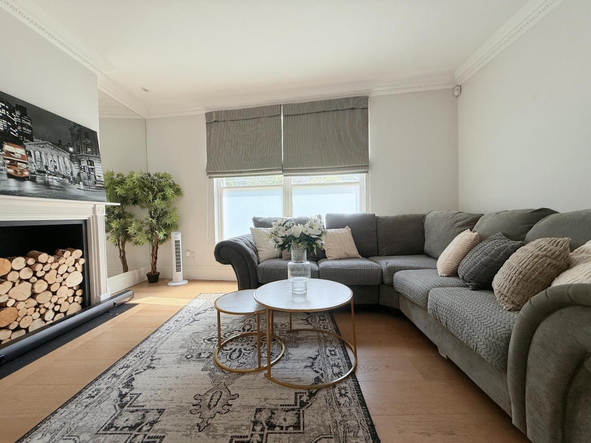 Spacious And Cosy 3Brs 5F House In Heart Of ลอนดอน ภายนอก รูปภาพ