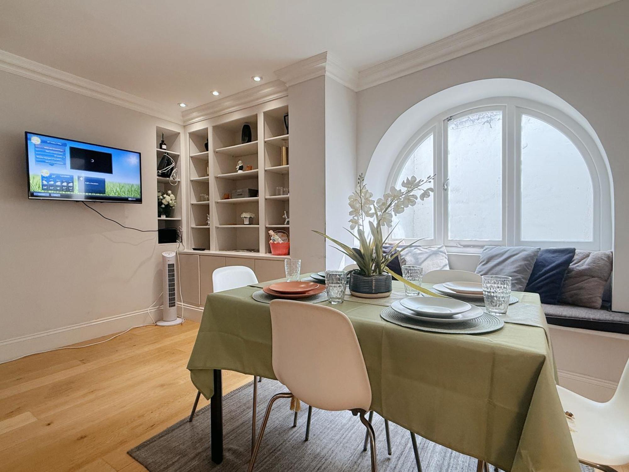 Spacious And Cosy 3Brs 5F House In Heart Of ลอนดอน ภายนอก รูปภาพ